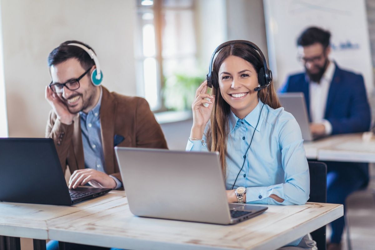 voip-service-providers-employees-calling
