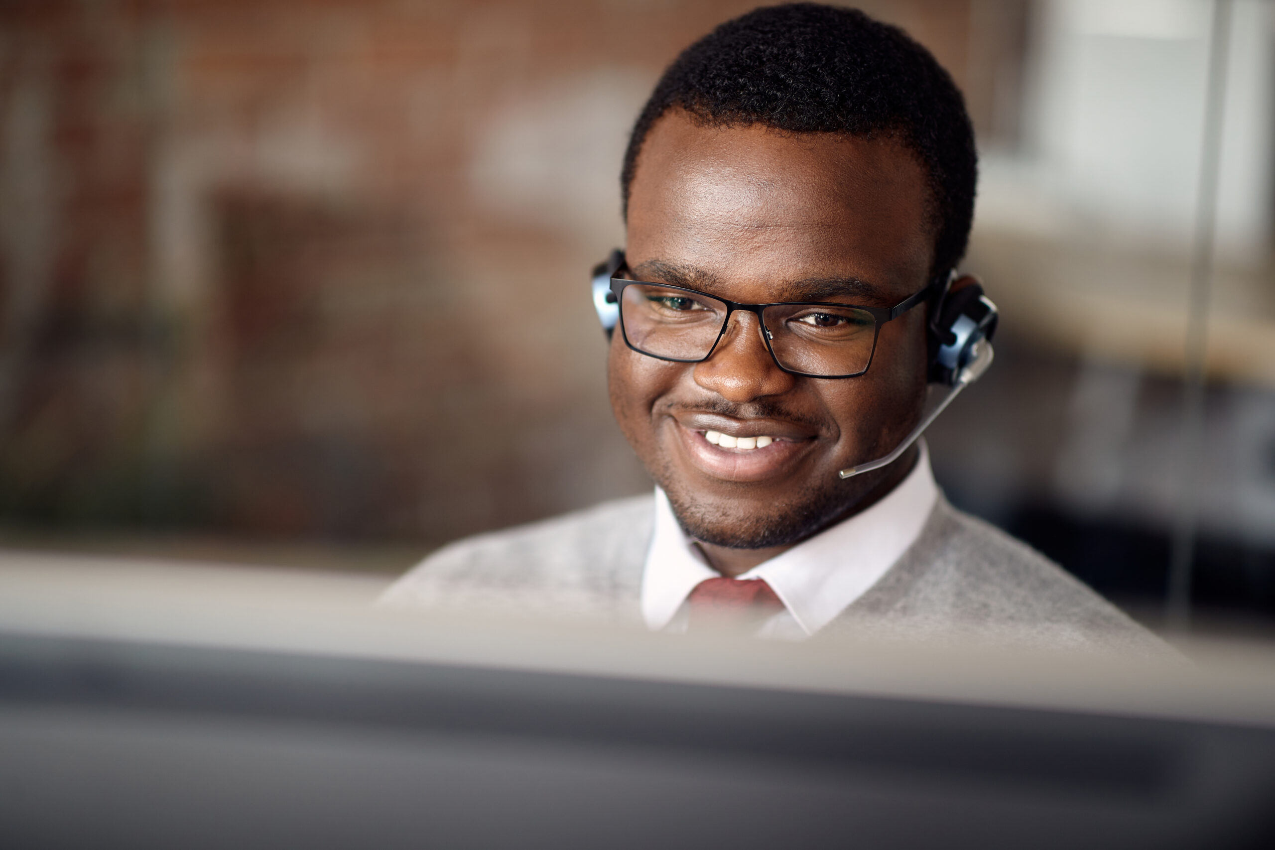 telecoms-companies-cape-town-team-collaboration-min